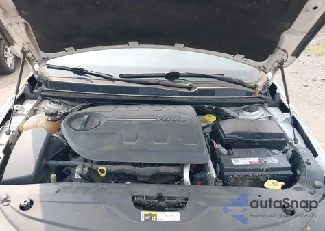 2015 Chrysler 200 S z USA, uszkodzony, nr VIN 1C3CCCDG1FN615637